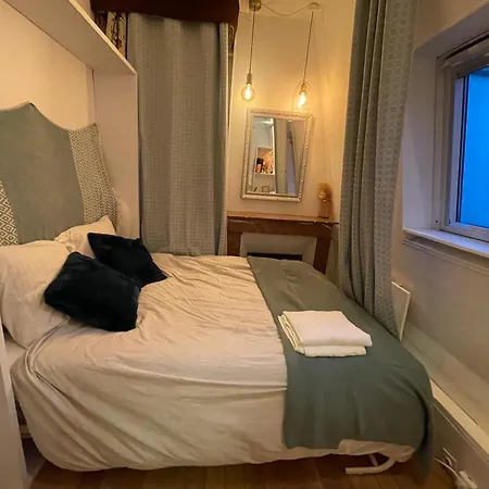 Apartment Odeon Paris